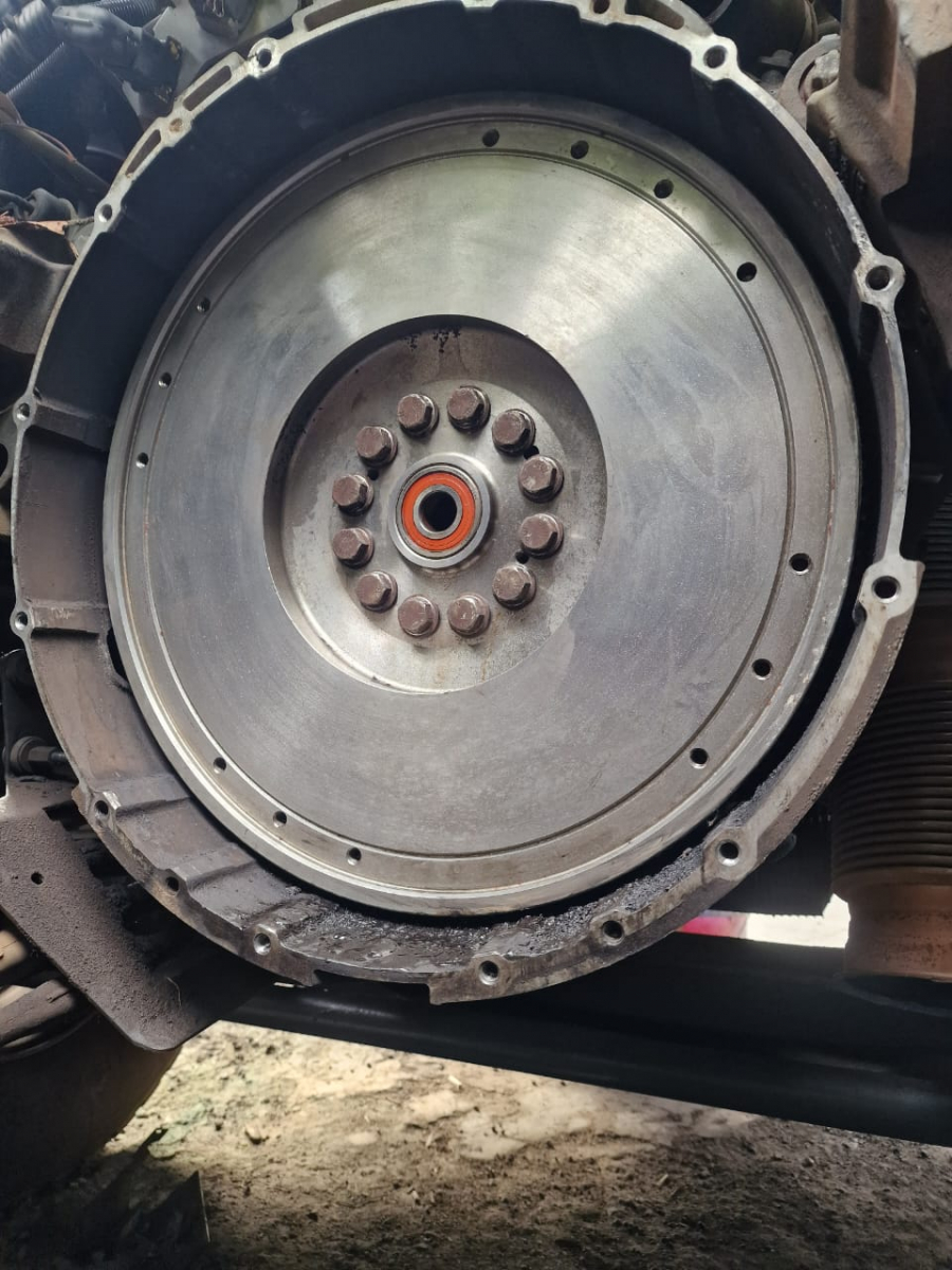 Volant moteur camion Daf 26 tonnes